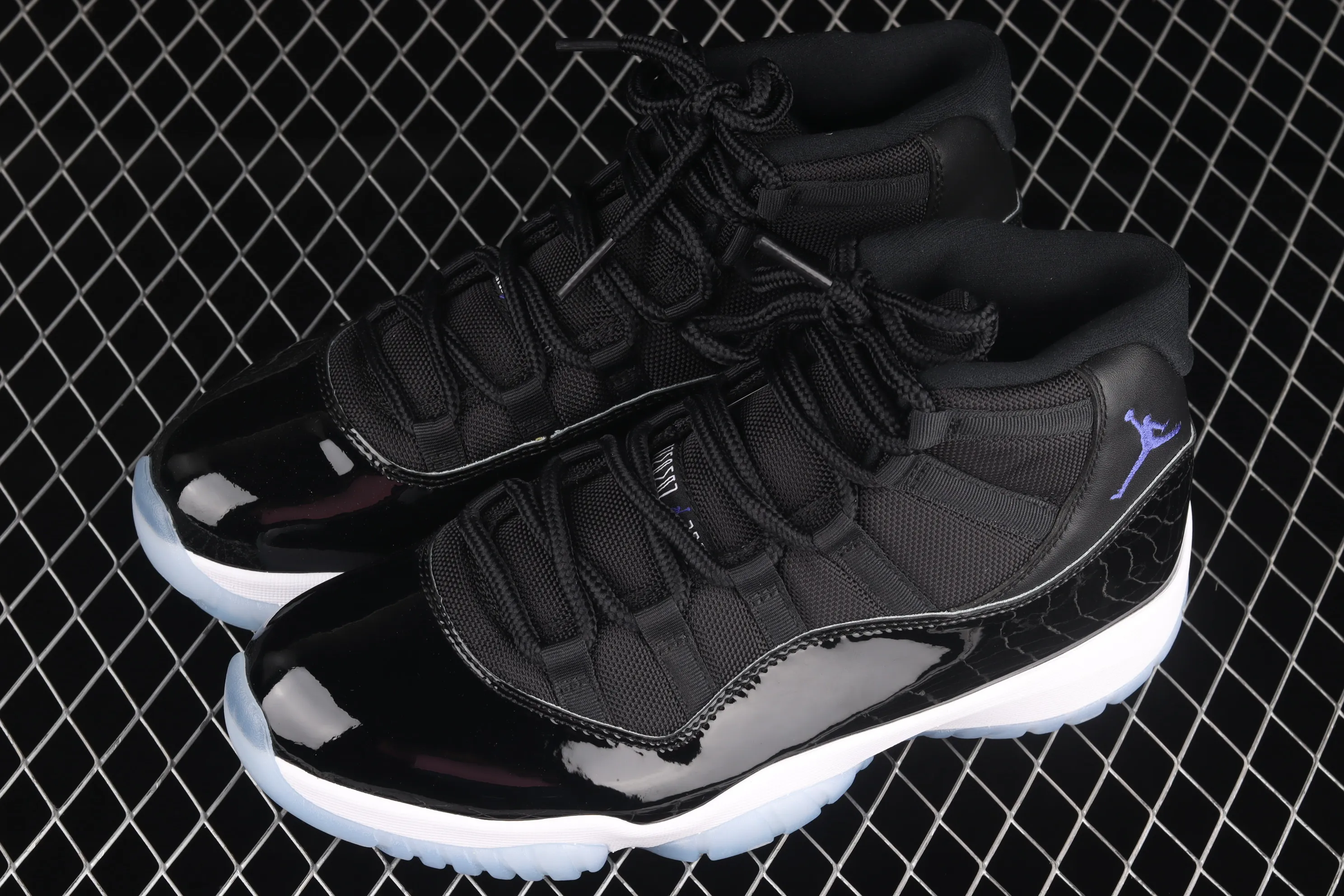 All categories Air Jordan Jordan series basketball shoes Air Jordan 11 F version Air Jordan 11 Space Jam AJ11 Joe 11 slam dunk 378037-003